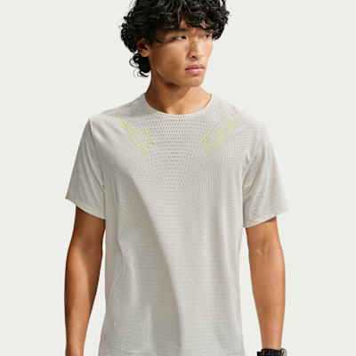 Nike AeroSwift Men's Dri-FIT ADV Short-Sleeve Graphic Running Top